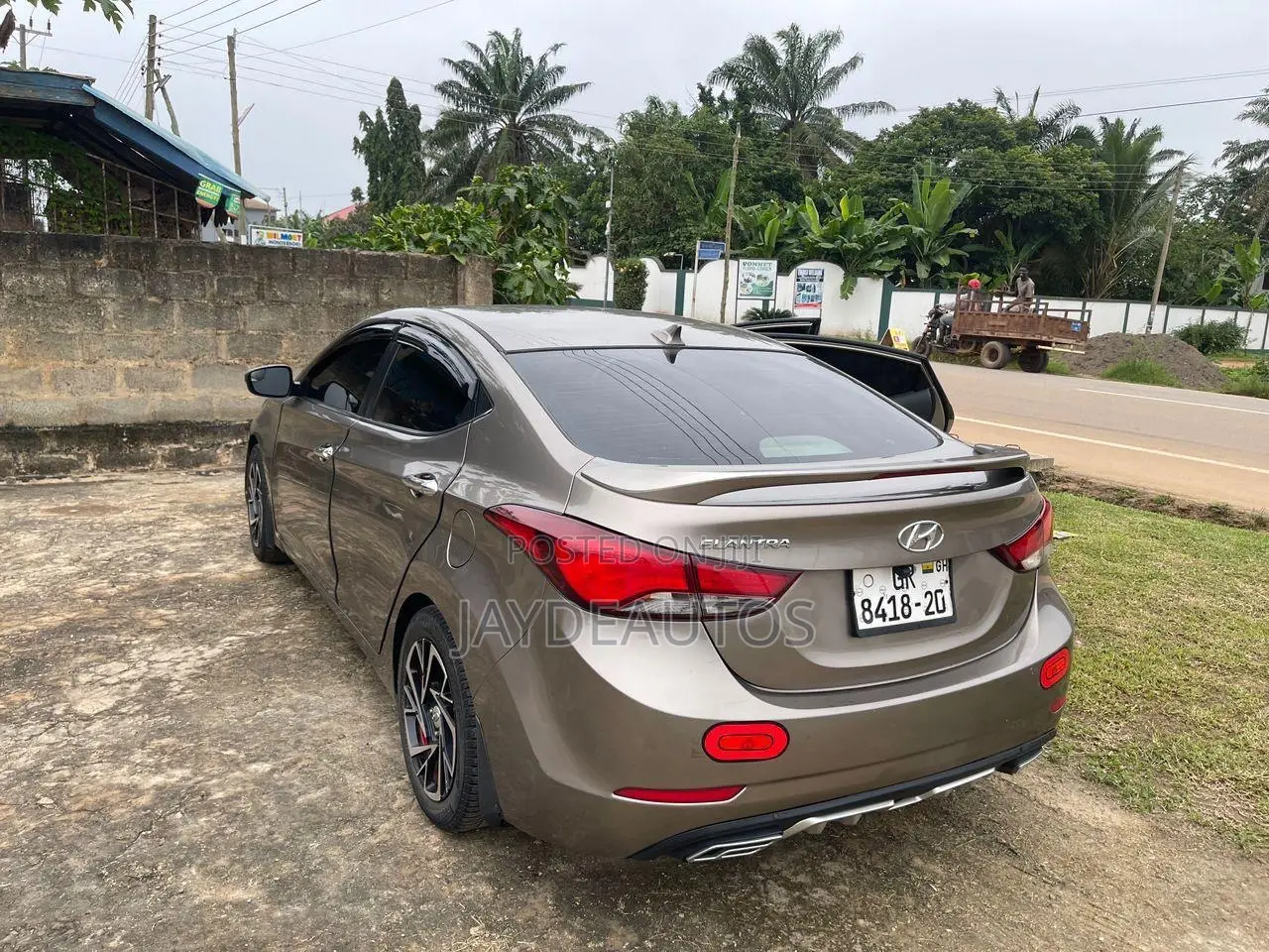 Hyundai Elantra Limited 4dr Sedan (1.8L 4cyl 6A) 2014 Brown
