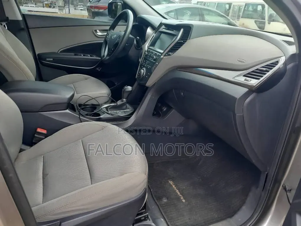 Hyundai Santa Fe SE Ultimate AWD 2018 Gray