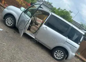 Toyota Sienta 2014 Gray