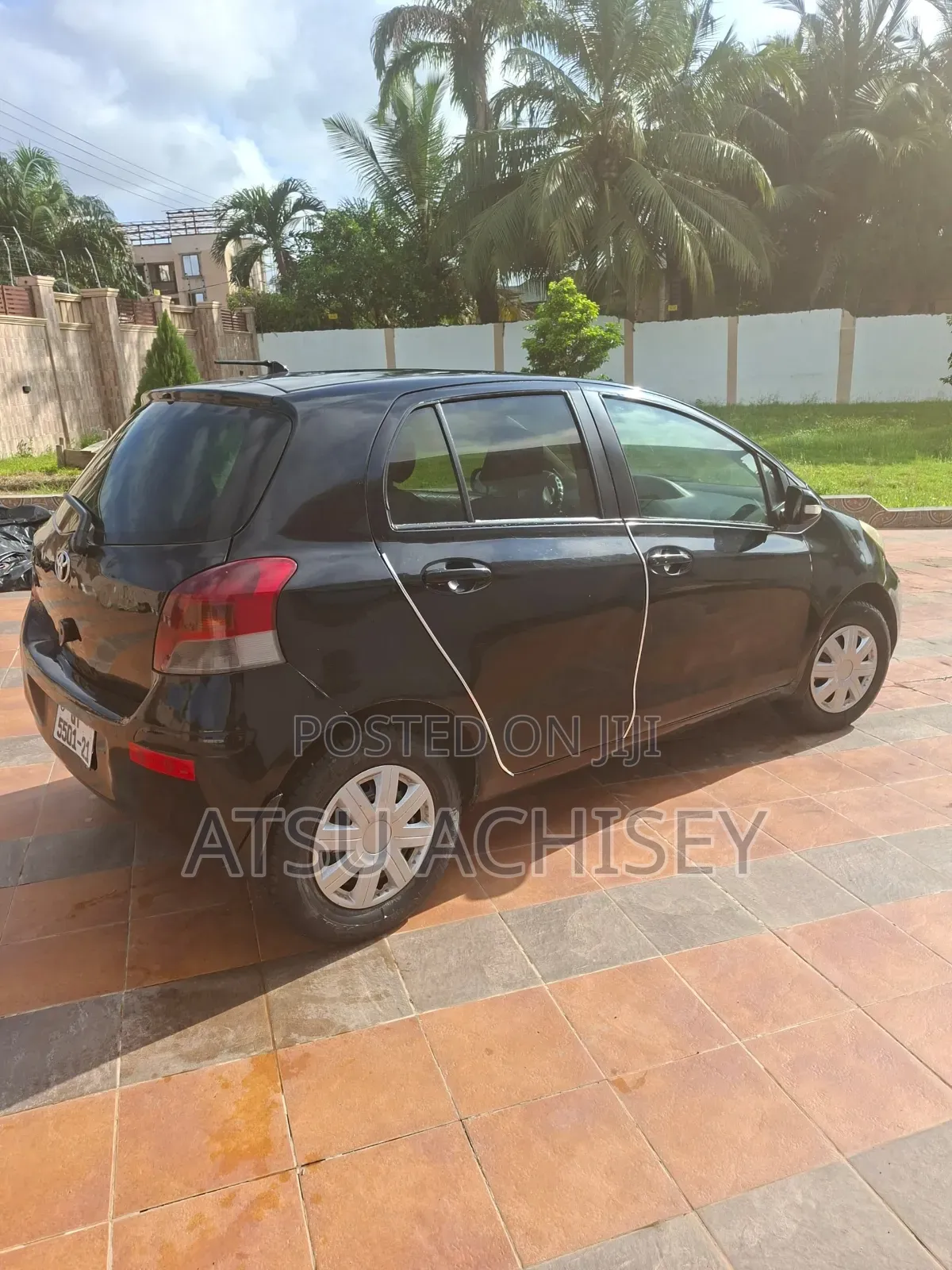 Toyota Vitz 2010 Black