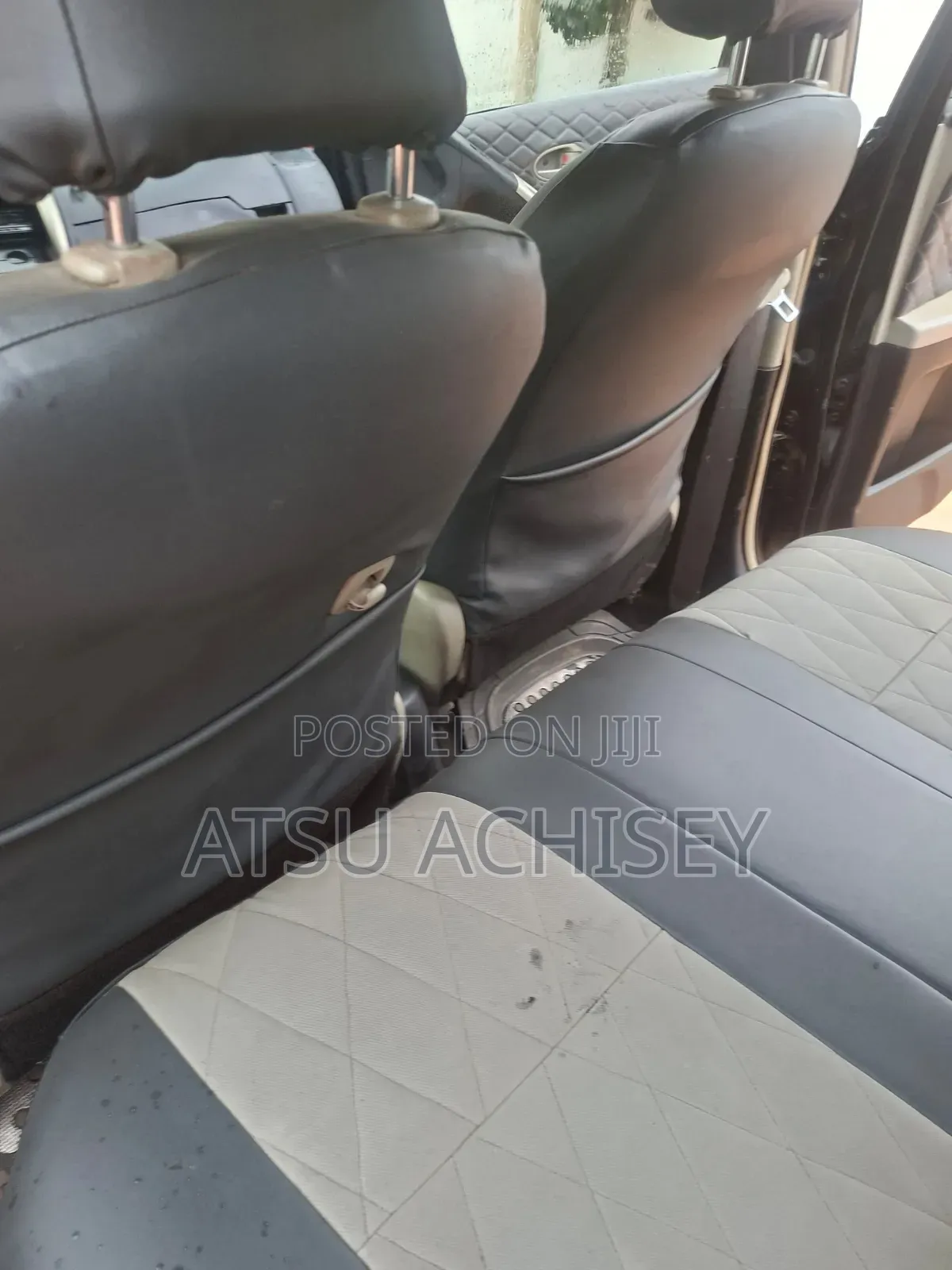Toyota Vitz 2010 Black