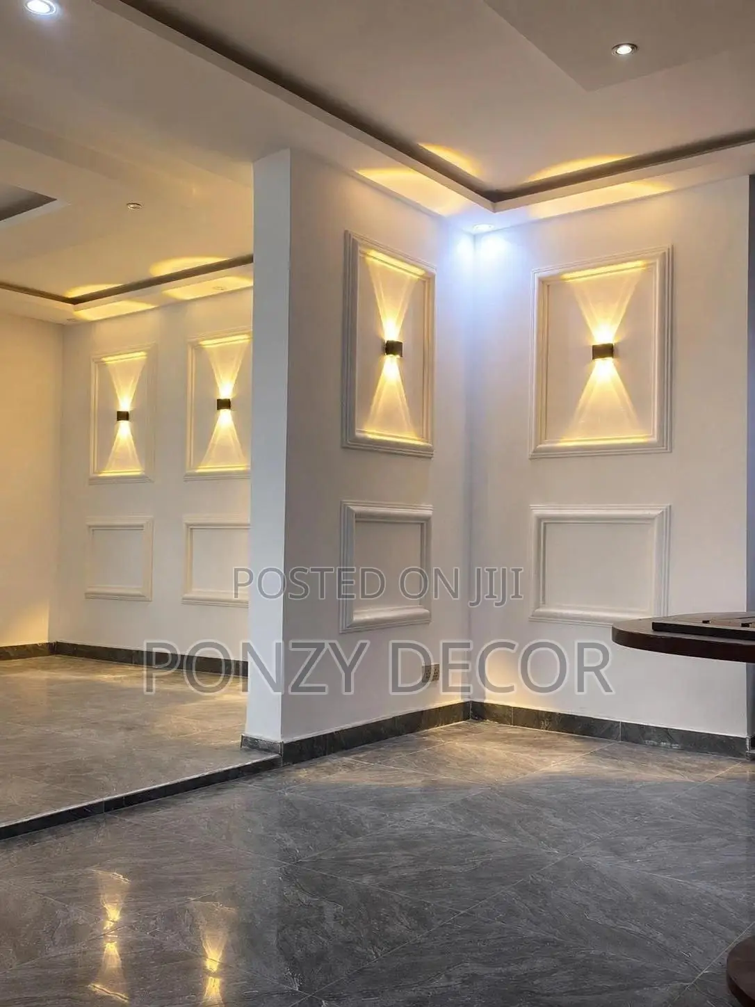 Ponzy Ceiling Decor