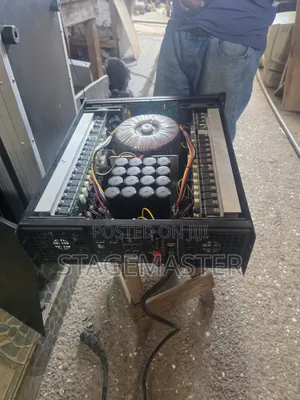 Crest Audio Bass Amplifier