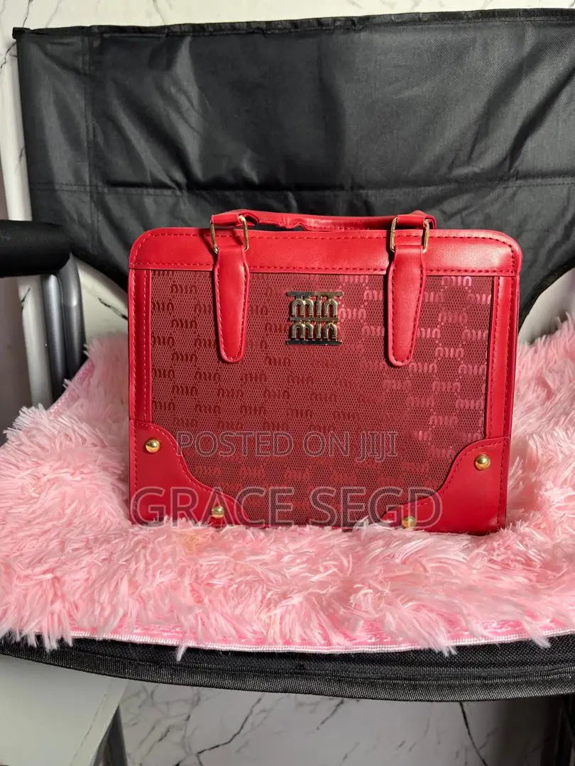 50% Discount On All Luxury And Classy Bags