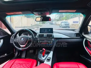BMW 328i 2018 Red