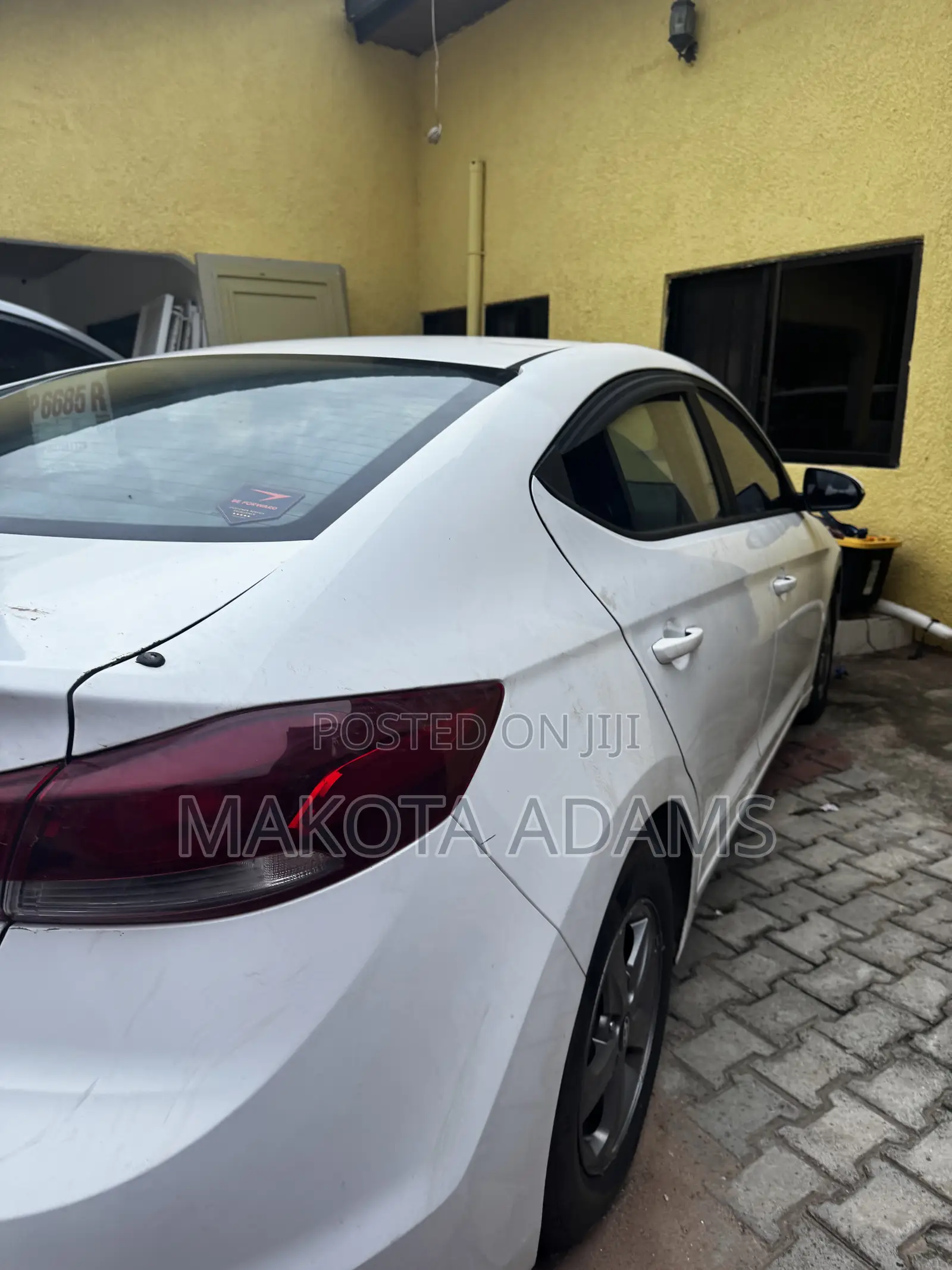 Hyundai Avante 2018 White