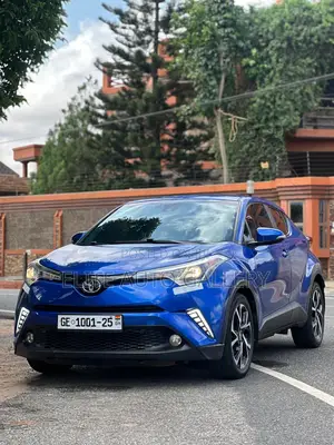 Toyota C-HR 2017 Blue