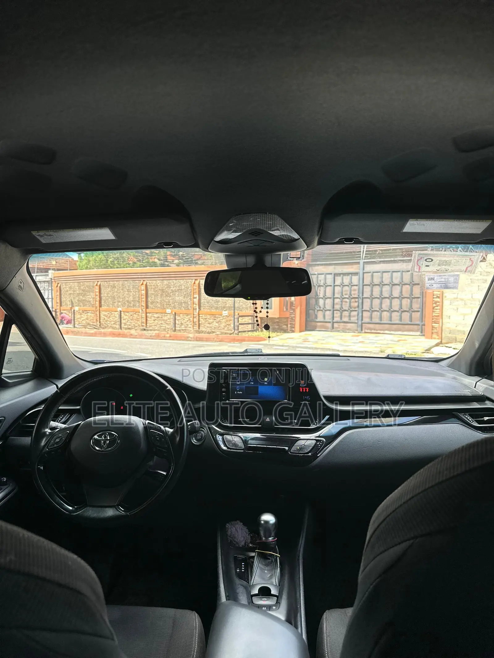Toyota C-HR 2017 Blue
