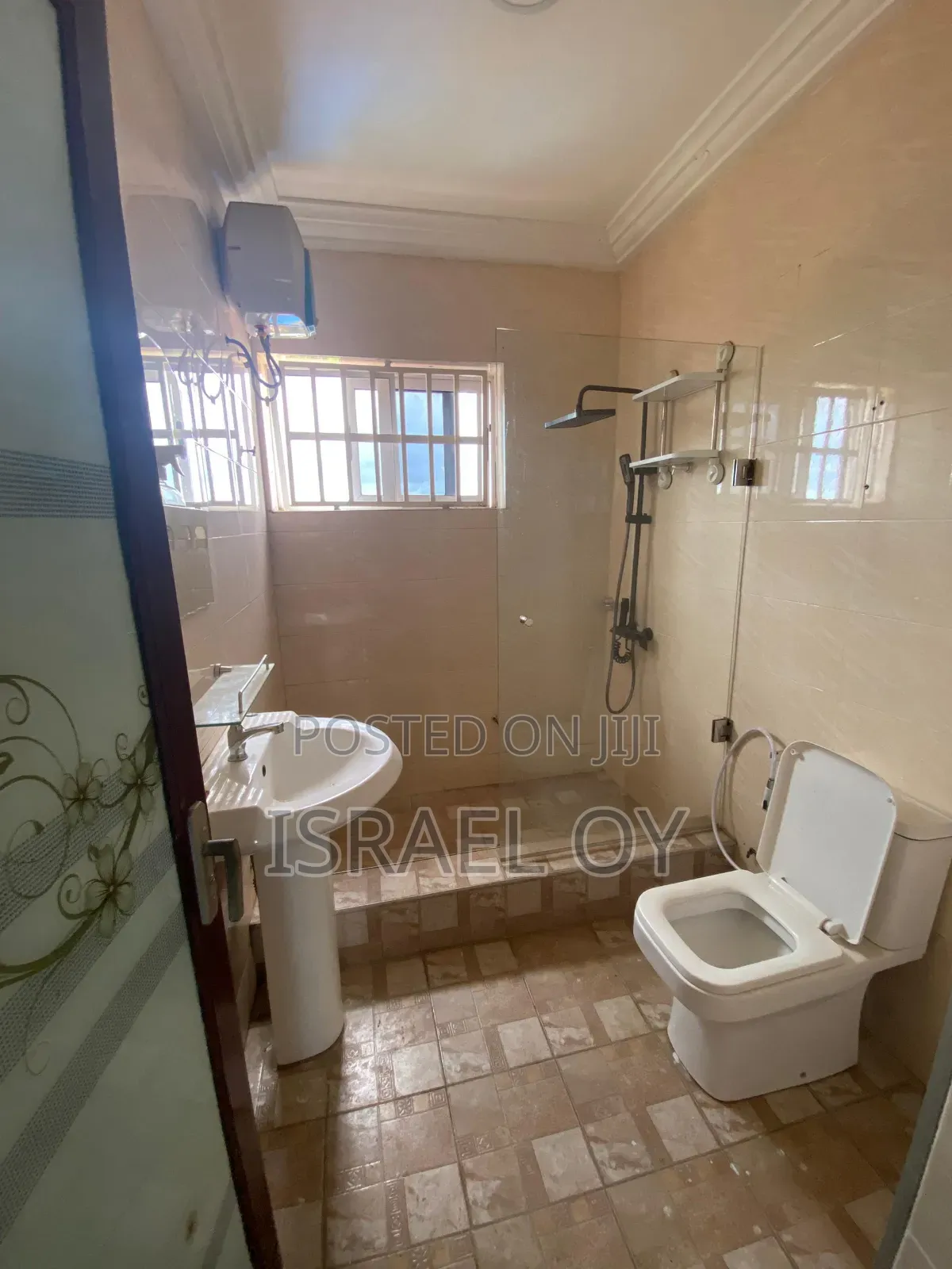 2bdrm Apartment in Adjiringanor, Ability for rent