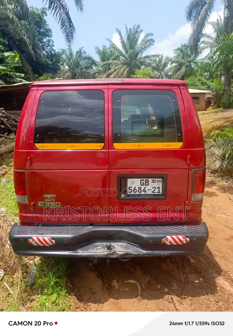 Ford E350 2008 Red