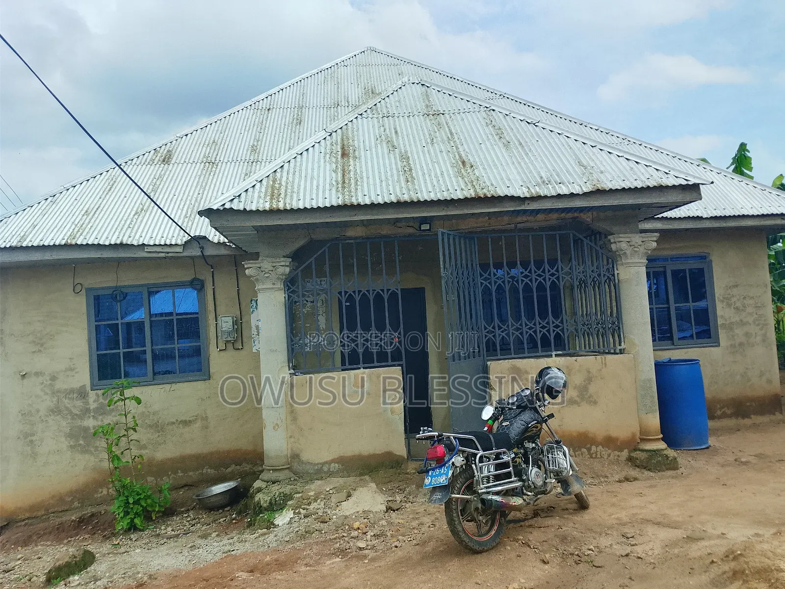3bdrm House in Kona -Mountain High, Kwabre for sale