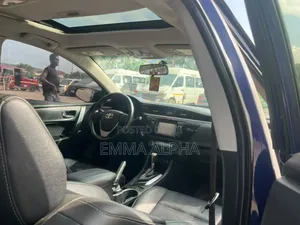 Toyota Corolla 2016 Blue