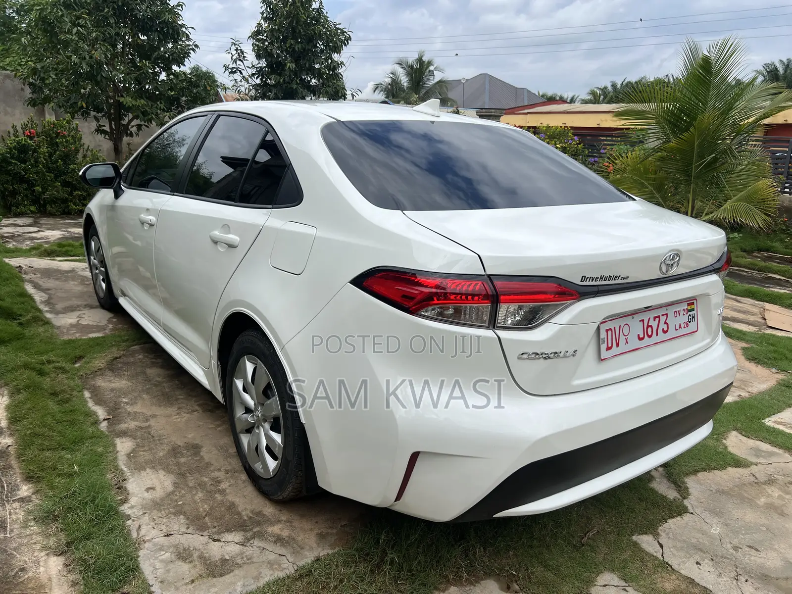 Toyota Corolla L 2020 Off white