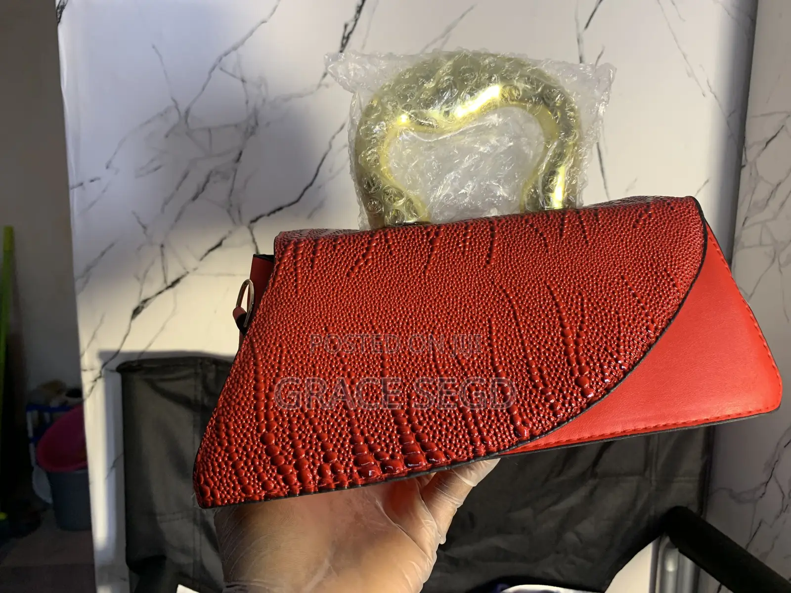 50% Discount On All Luxury And Classy Bags