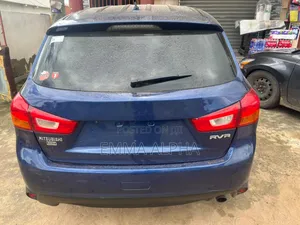 Mitsubishi Outlander 2015 Blue