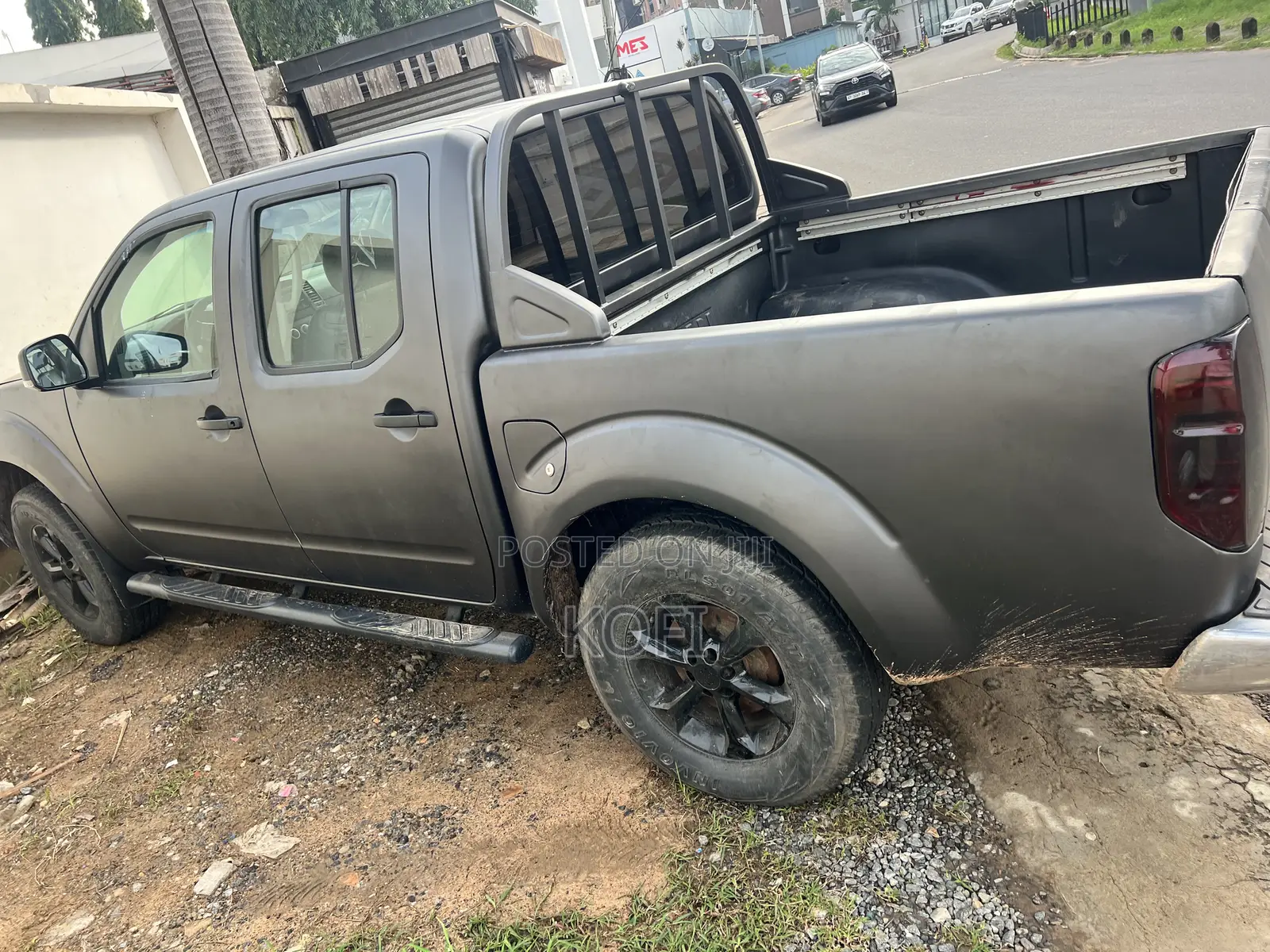 Nissan Navara 2.5 dCi 2012 Gray