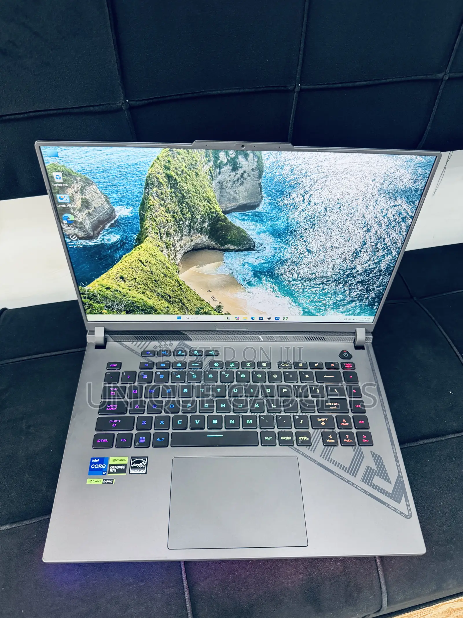 Laptop Asus ROG Strix G16 G614 16GB Intel Core i7 SSD 1T