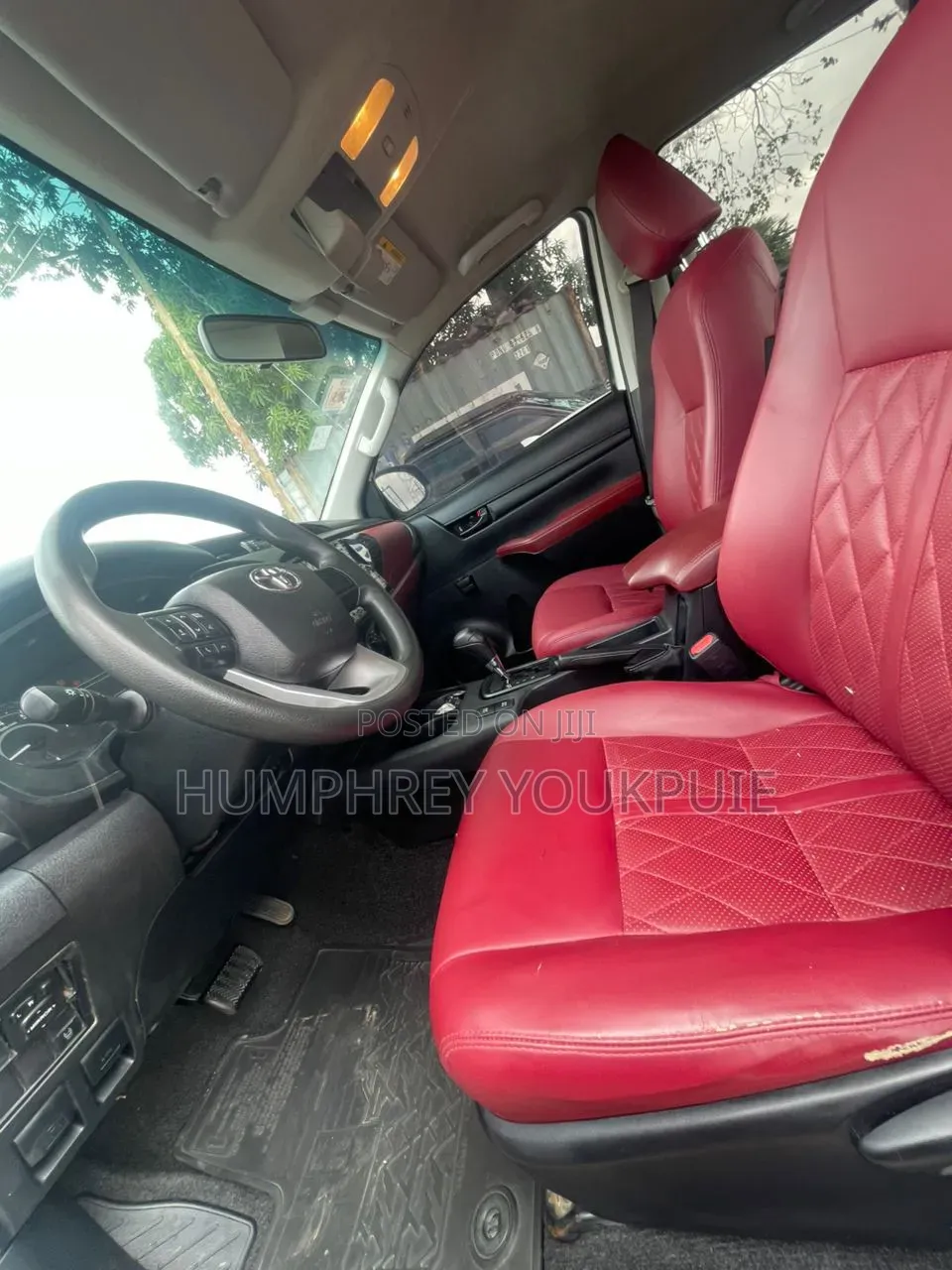 Toyota Hilux 2019 White