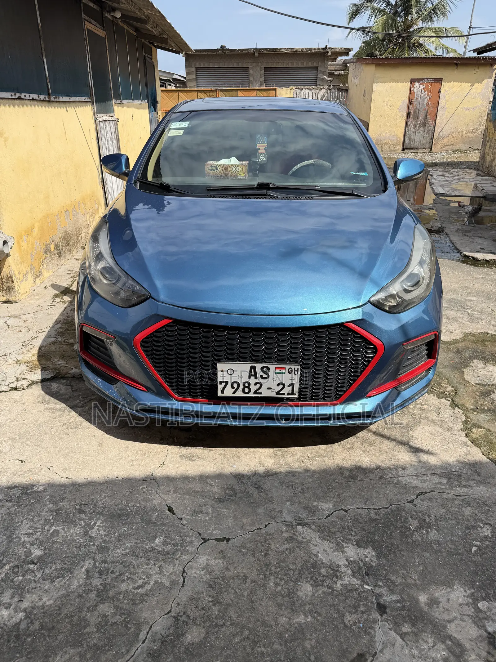 Hyundai Elantra Limited Sedan FWD (1.8L 4cyl 6A) 2013 Blue