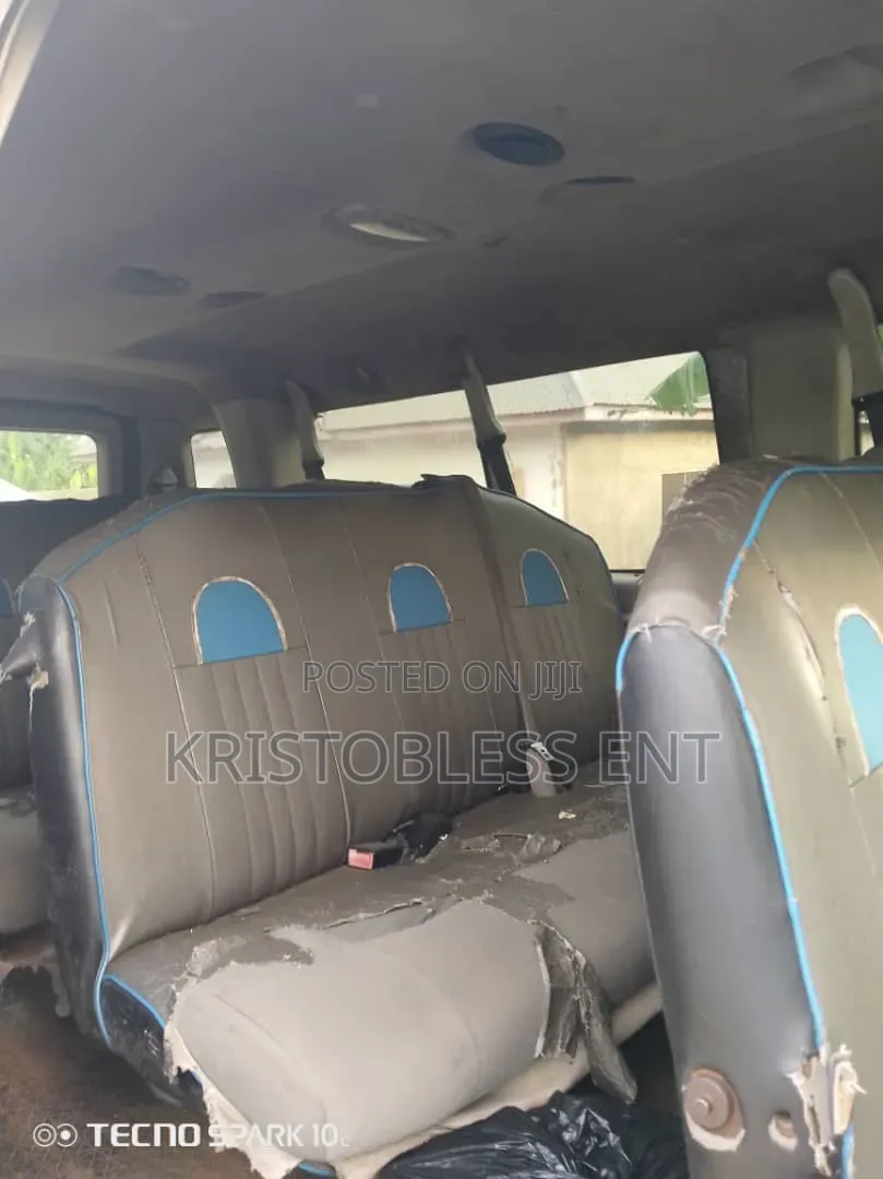 Ford E350 2011 Silver