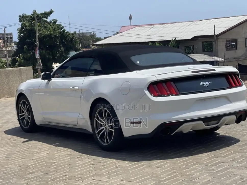 Ford Mustang EcoBoost Convertible 2018 White