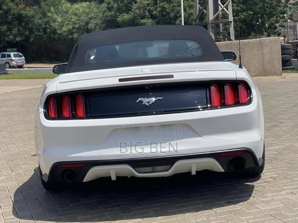 Ford Mustang EcoBoost Convertible 2018 White