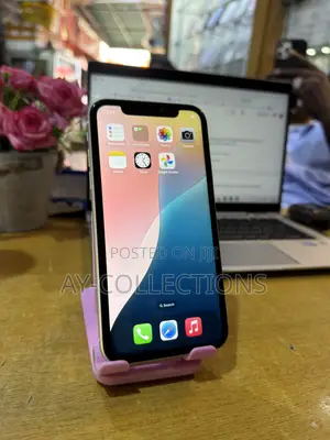 Apple iPhone 11 64 GB White