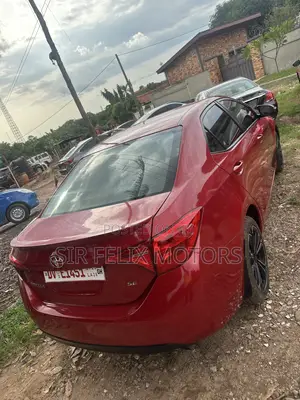 Toyota Corolla SE (1.8L 4cyl 2A) 2018 Red