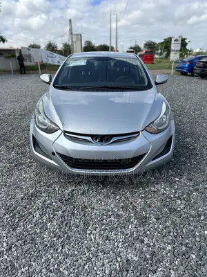 Hyundai Elantra 2015 Silver