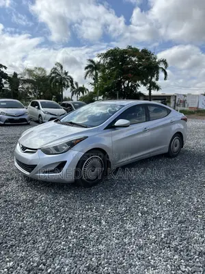 Hyundai Elantra 2015 Silver