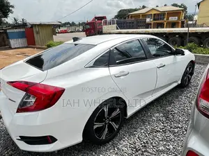 Honda Civic Touring 4dr Sedan (1.5L 4cyl) 2016 White