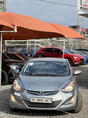 Hyundai Elantra Limited Sedan FWD (1.8L 4cyl 6A) 2016 Silver