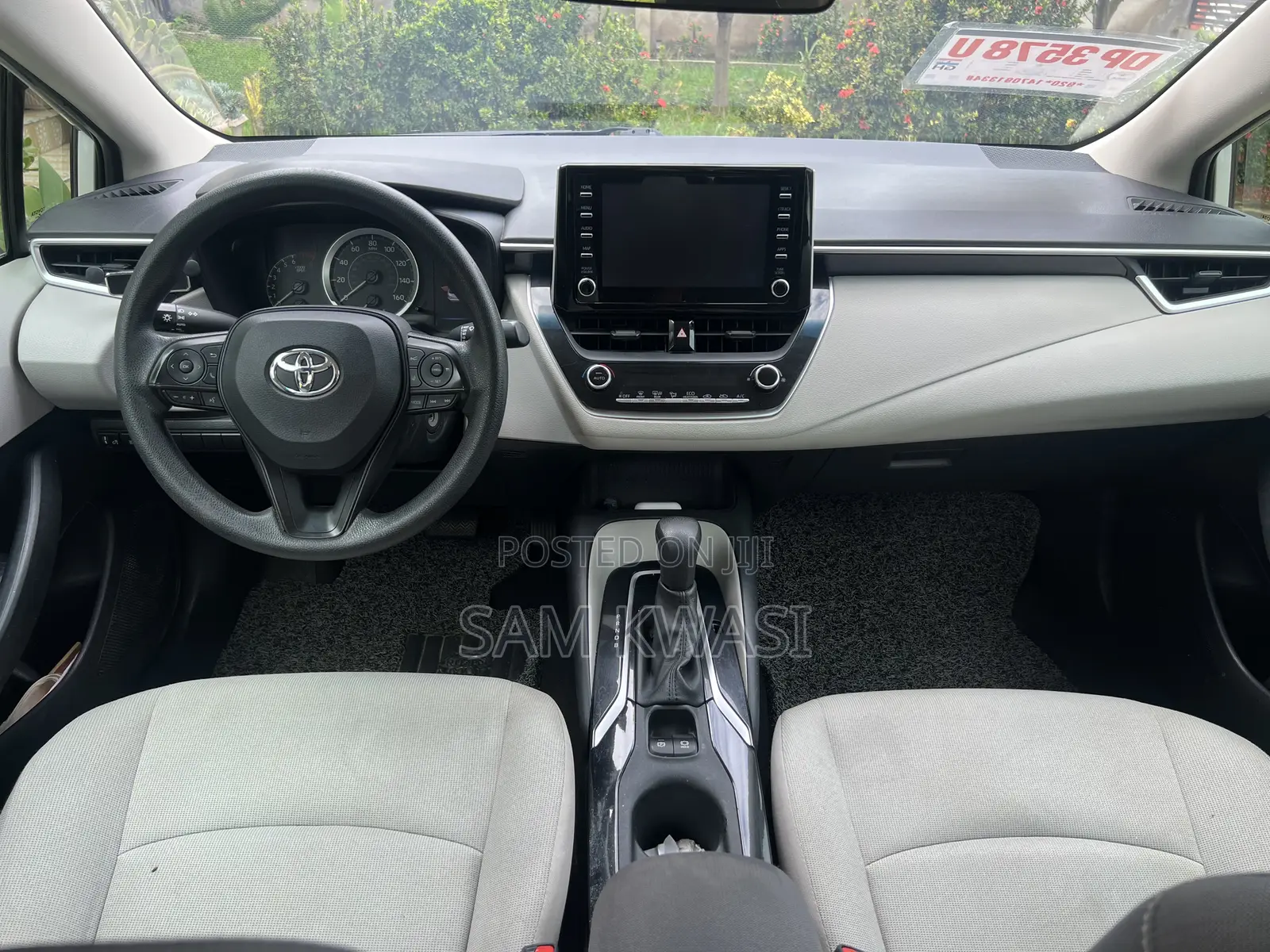 Toyota Corolla L 2020 Off white
