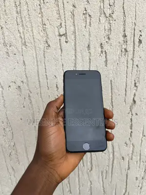 Apple iPhone 7 32 GB Black