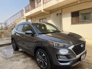 Hyundai Tucson Sport AWD 2019 Gray