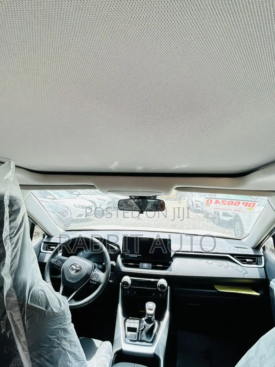 Toyota RAV4 XLE AWD 2024 White