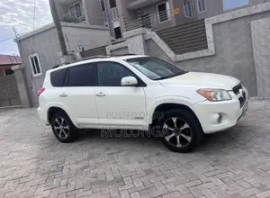 Toyota RAV4 4x4 2009 White