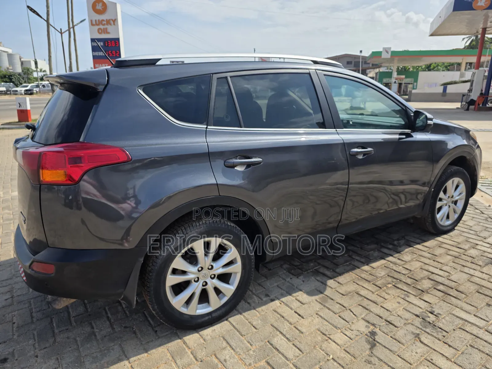 Toyota RAV4 Limited 4dr SUV (2.5L 4cyl 6A) 2014 Black