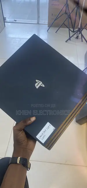 Ps4 Console