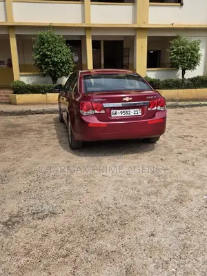 Chevrolet Cruze 1.8 Hatchback 2011 Burgundy