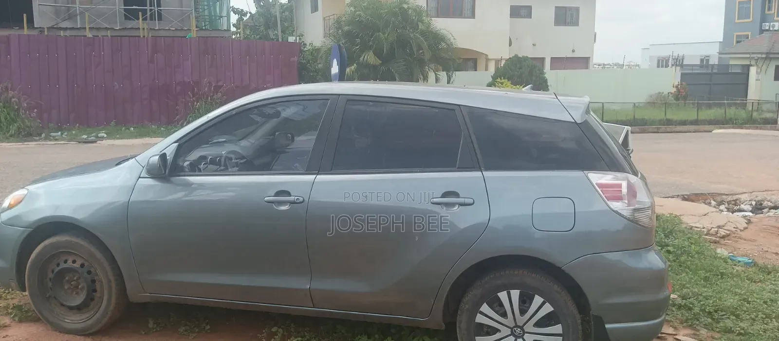 Toyota Matrix Hatchback FWD (1.8L 4cyl 5M) 2009 Gray