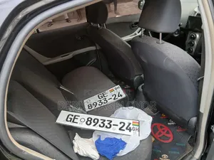 Toyota Vitz 2010 Black