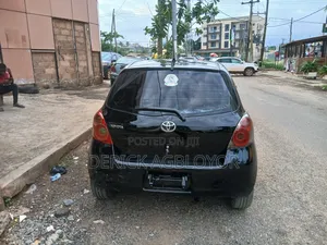 Toyota Vitz 2010 Black