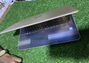 Laptop HP Pavilion 15 8GB Intel Core i3 HDD 500GB