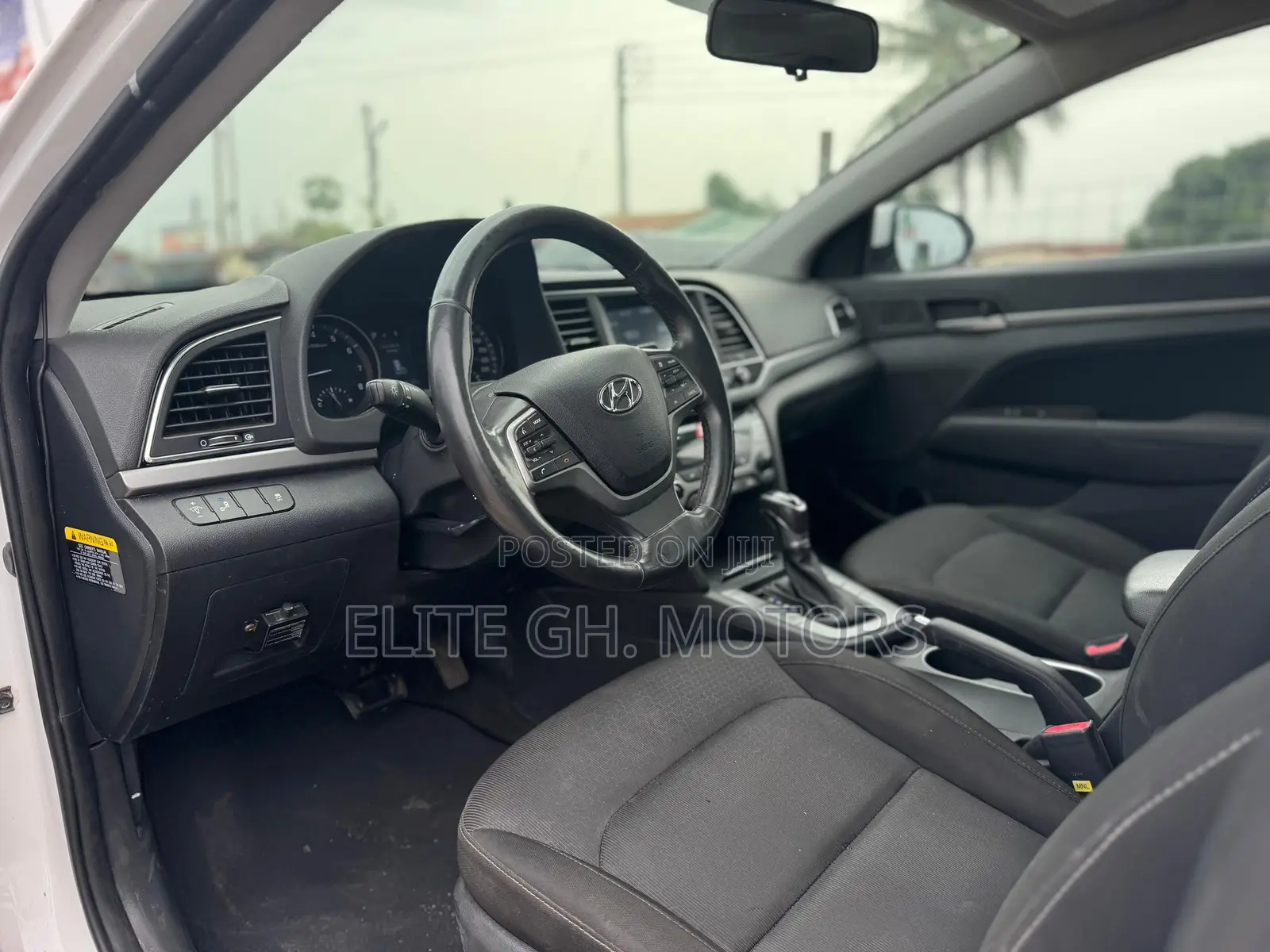 Hyundai Elantra 2017 White