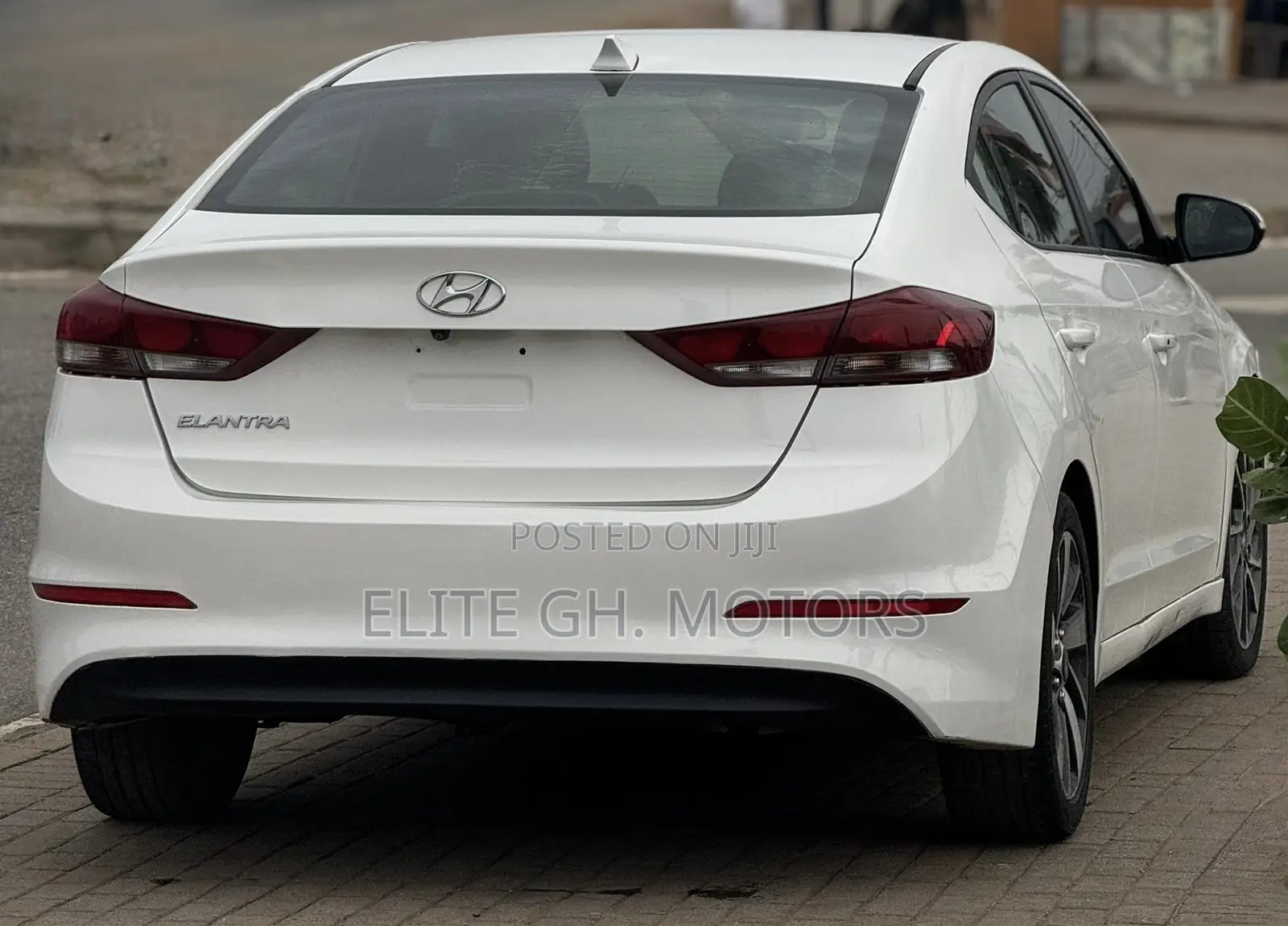 Hyundai Elantra 2017 White