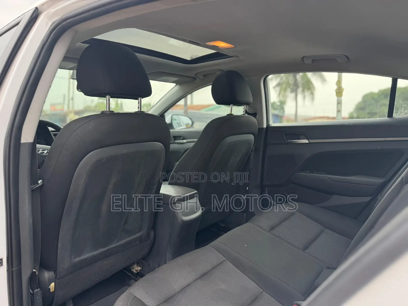 Hyundai Elantra 2017 White