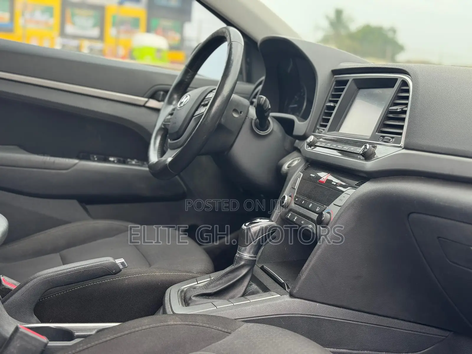 Hyundai Elantra 2017 White
