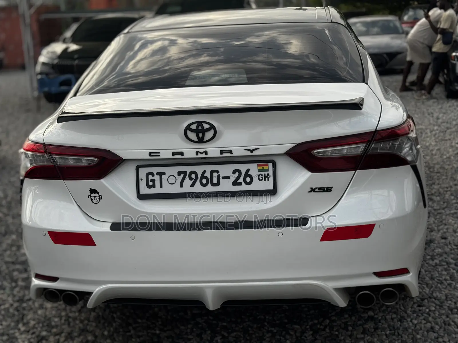 Toyota Camry XSE FWD (2.5L 4cyl 8AM) 2018 White
