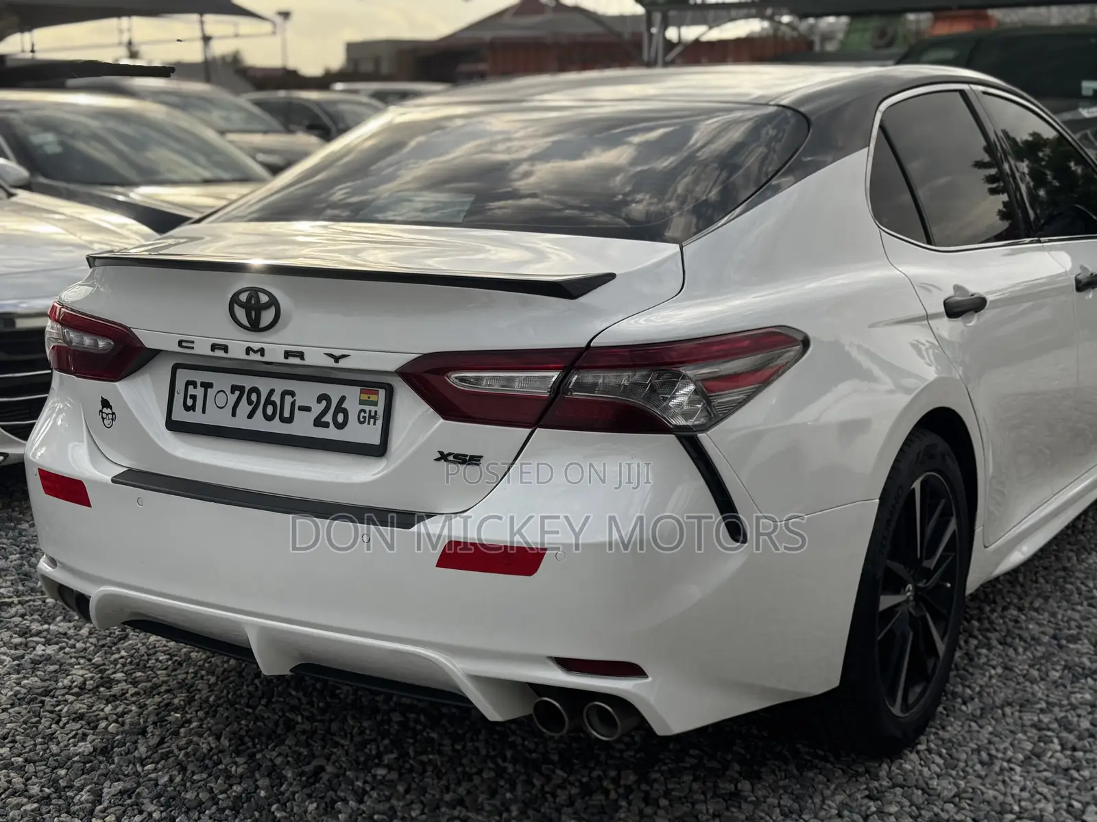 Toyota Camry XSE FWD (2.5L 4cyl 8AM) 2018 White